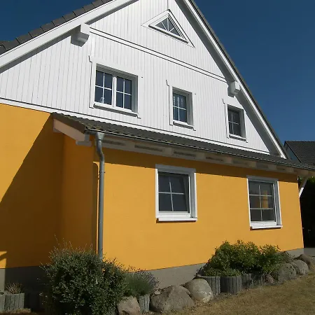 Ferienwohnung Trassenheide Apartamento *